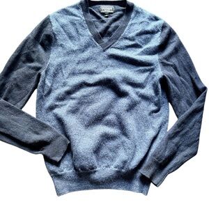 Men’s Merino Wool V-Neck Sweater Navy Blue Black Modern Fit Size M Fall Winter